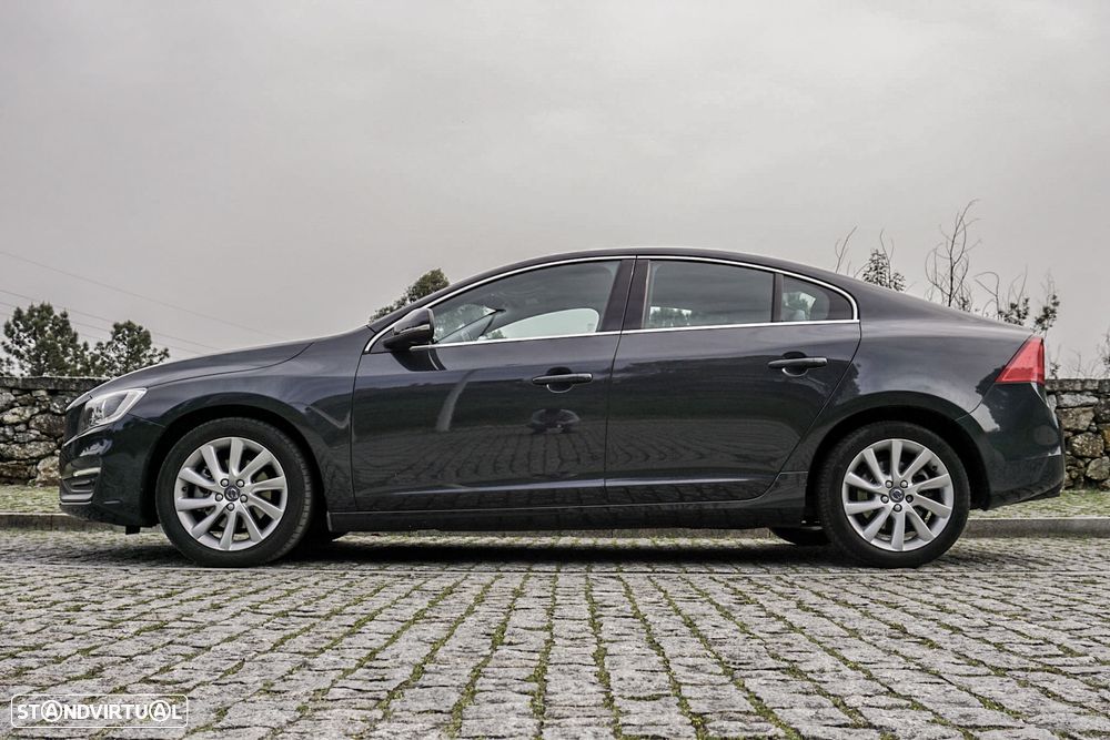 Volvo S60 2.0 D4 Momentum Geartronic - 6