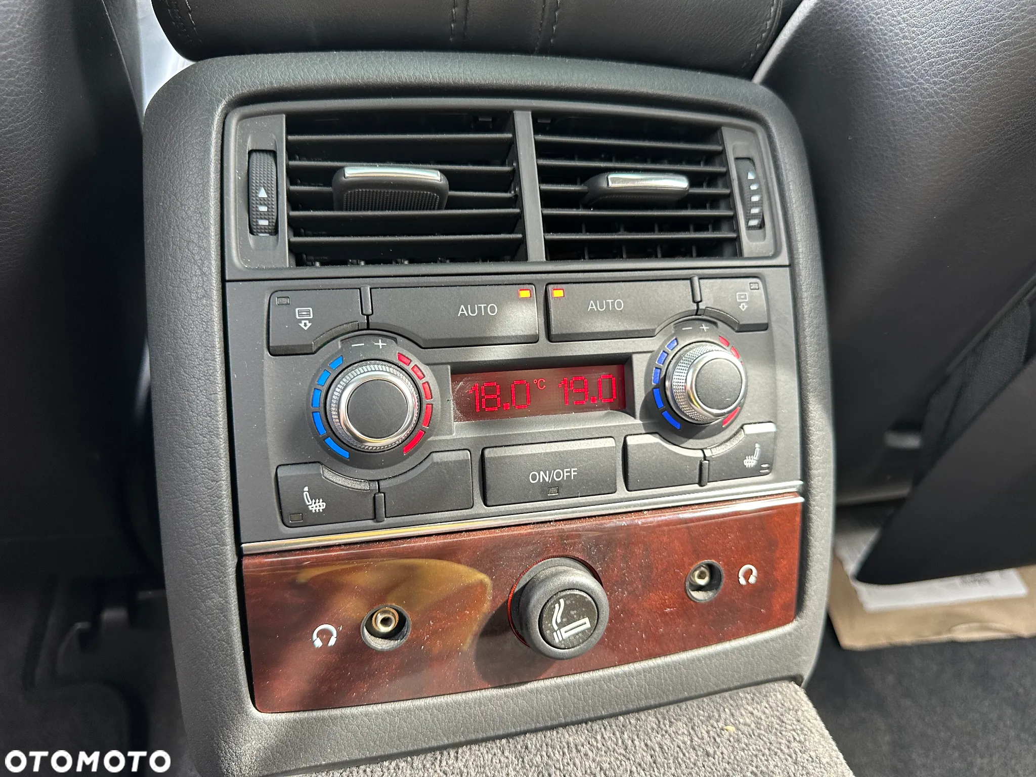 Audi A8 4.2 L Quattro - 17