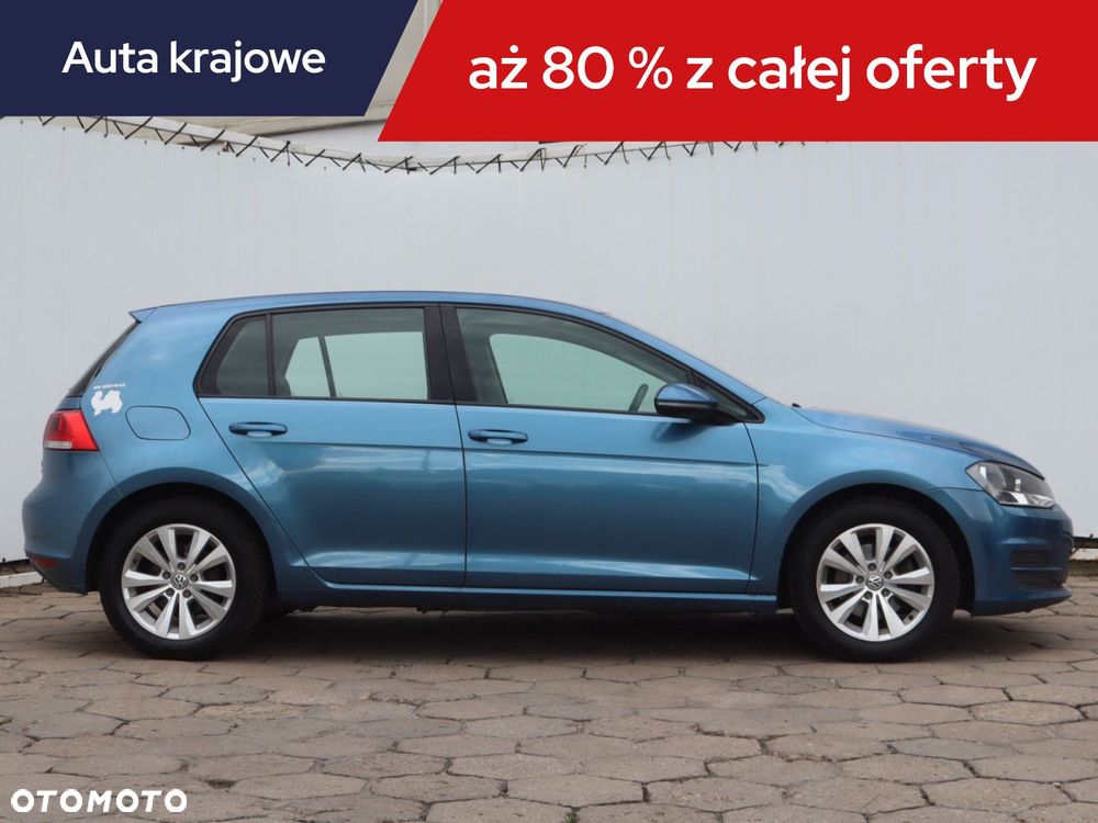 Volkswagen Golf - 8