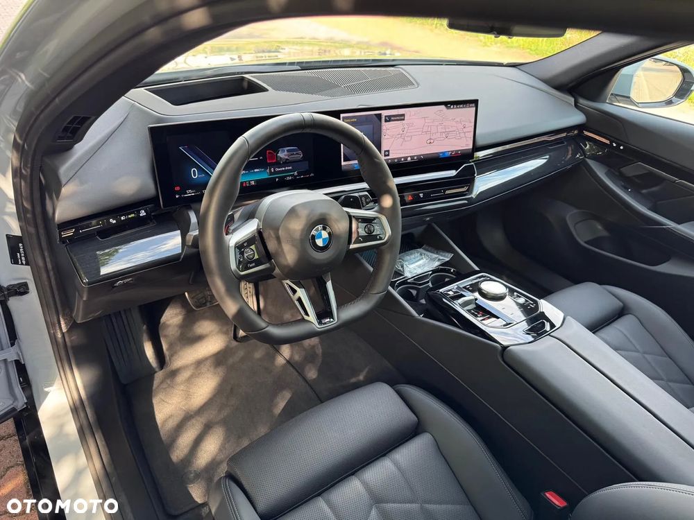 BMW Seria 5 520d Touring - 23