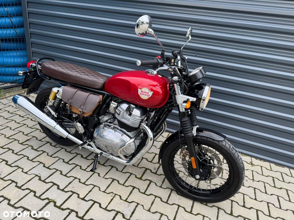 Royal Enfield Interceptor - 3