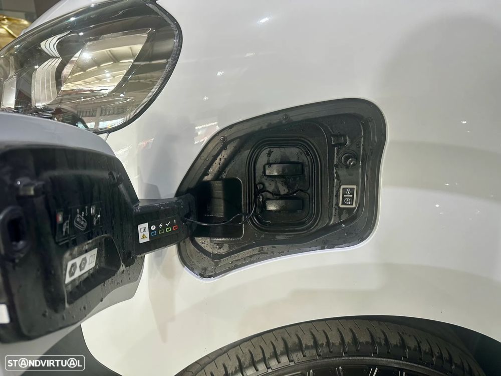 Fiat e-Scudo L2 (75-kWh) - 7