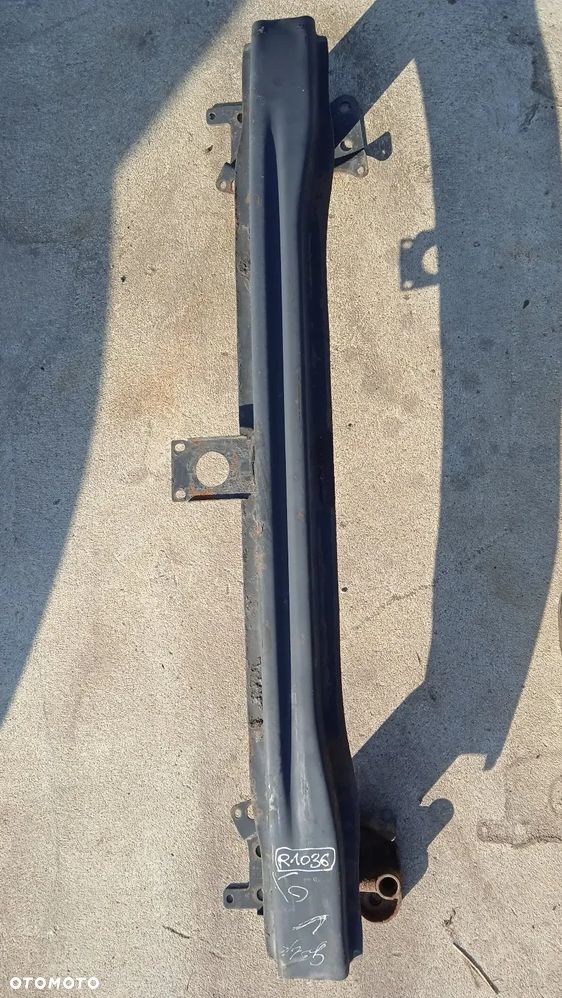 Belka Zderzaka Przednia / Wzmocnienie Pod Zderzak Przód VW Golf 5 V - 1