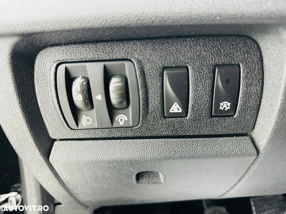 Renault Megane ENERGY dCi 110 LIMITED - 13