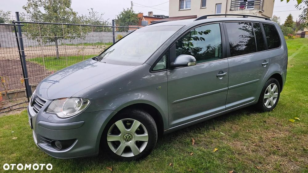 Volkswagen Touran 2.0 TDI DSG R-Line Edition - 1