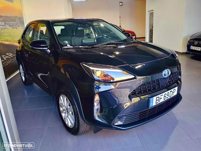 Toyota Yaris Cross 1.5 HDF Comfort Plus - 3