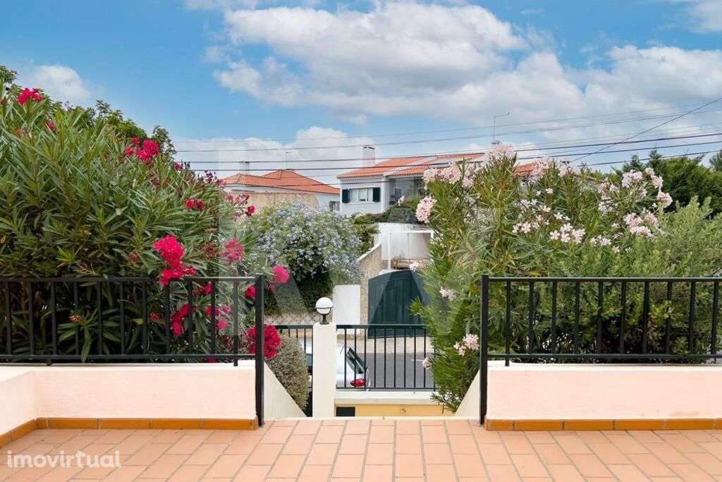 Moradia de Luxo em Zona Privilegiada de Cascais - Grande imagem: 4/46