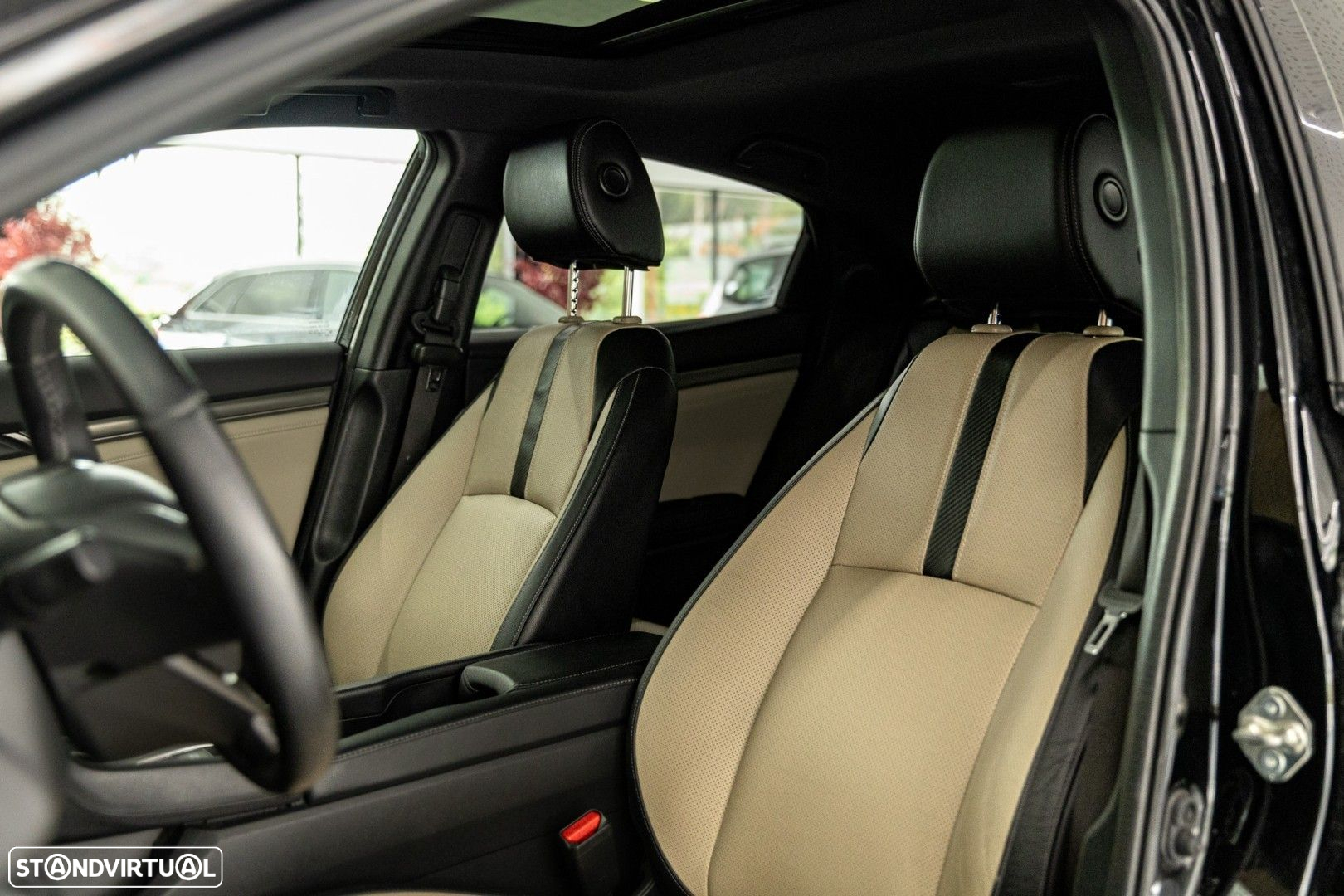 Honda Civic 1.0 i-VTEC Executive Premium - 6