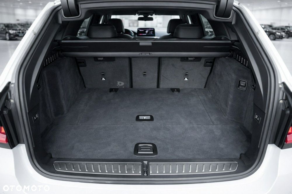 BMW Seria 5 520d M Sport sport - 4