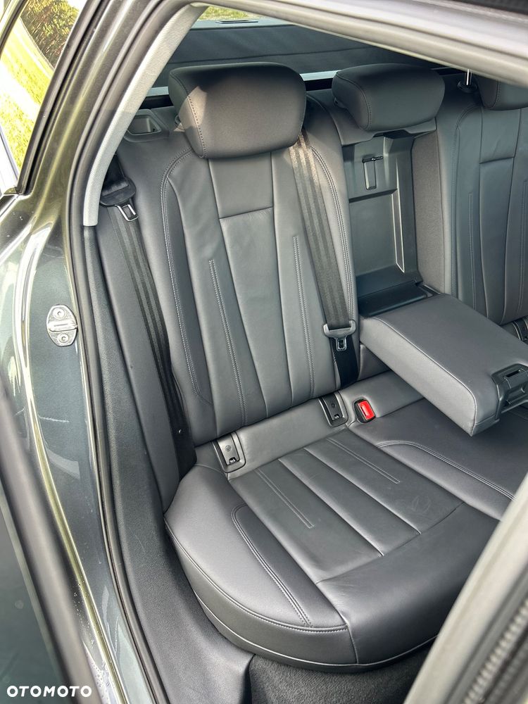 Audi A4 Avant 35 TDI mHEV S Line S tronic - 22