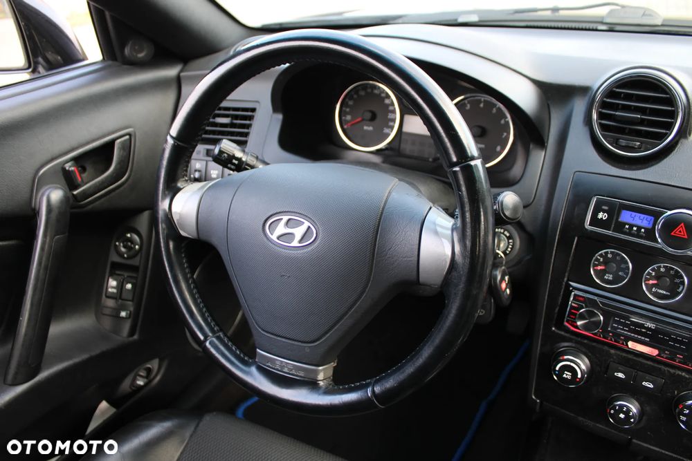 Hyundai Coupe - 20