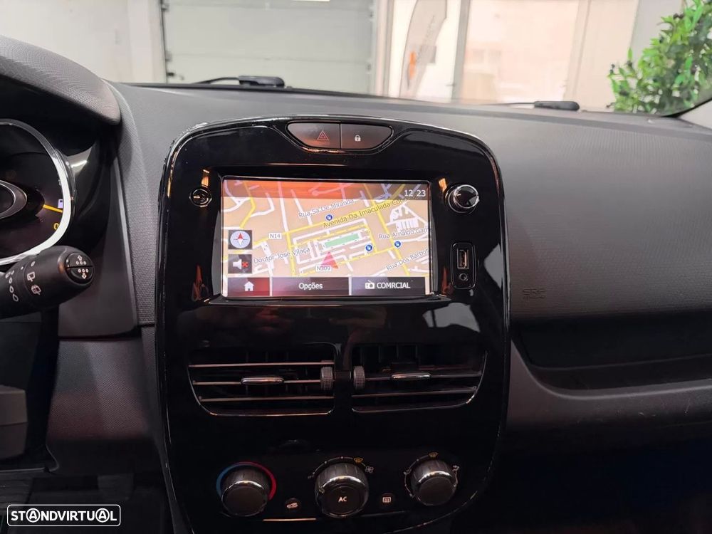 Renault Clio Sport Tourer 1.5 dCi Limited - 10