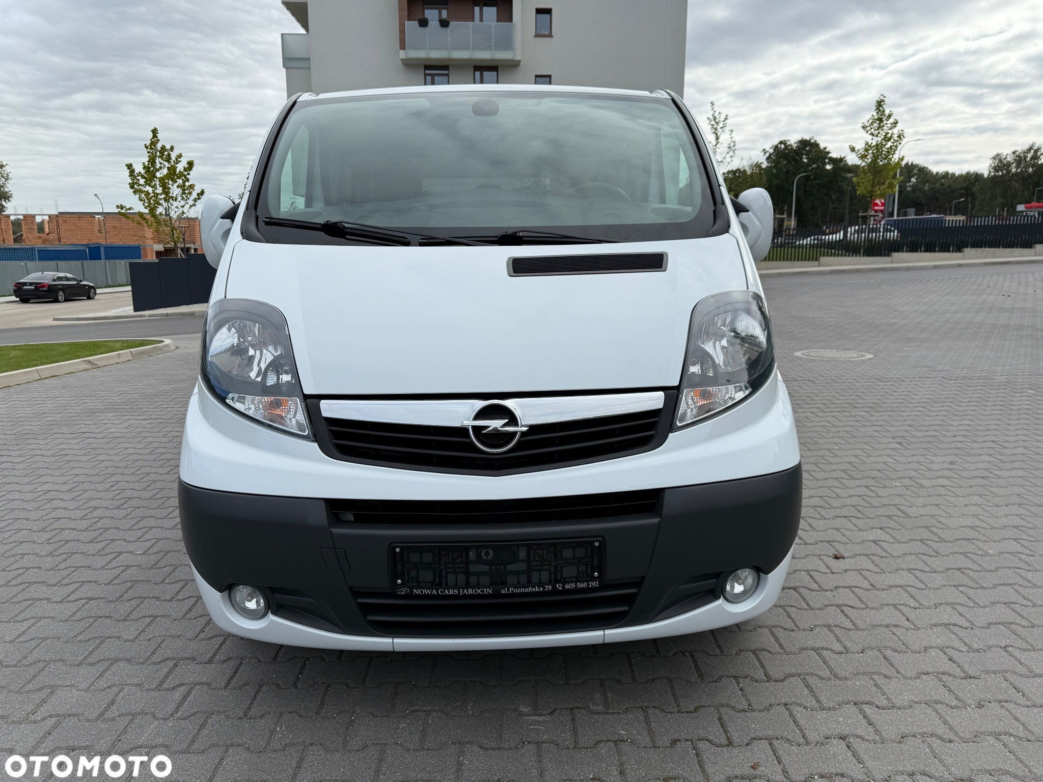 Opel Vivaro Tour Cosmo L1H1 - 5