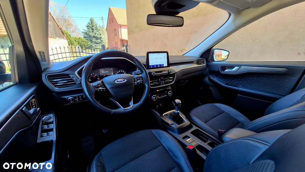 Ford Kuga 2.0 EcoBlue Hybrid TITANIUM - 25