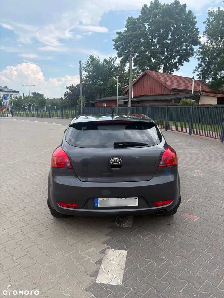 Kia ProCeed - 2
