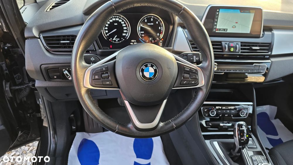 BMW Seria 2 218d Advantage - 17