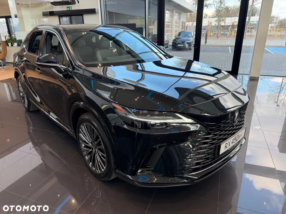Lexus RX 450h+ Omotenashi