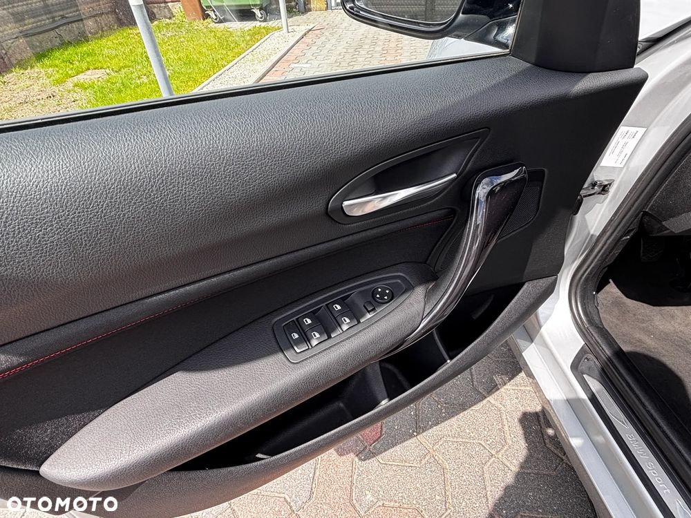 BMW Seria 1 118i Sport Line - 10