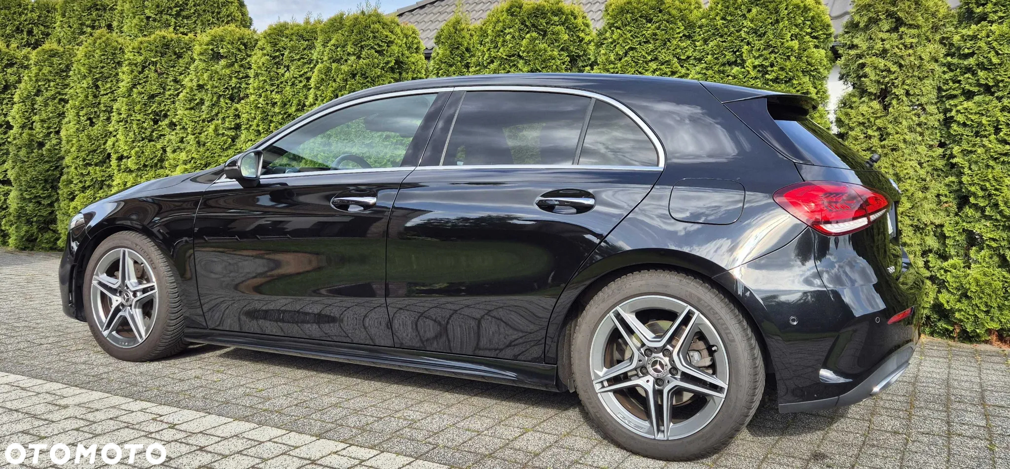 Mercedes-Benz Klasa A 220 4-Matic AMG Line 7G-DCT - 4