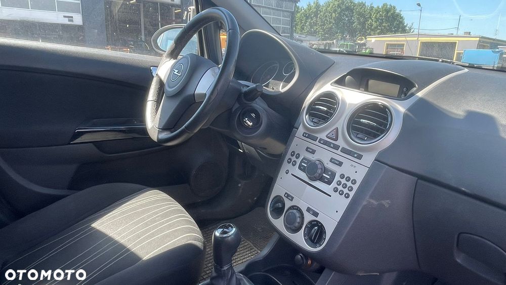 OPEL CORSA D na części!!! Kolor : 2AU (157) Z14XEP - 5