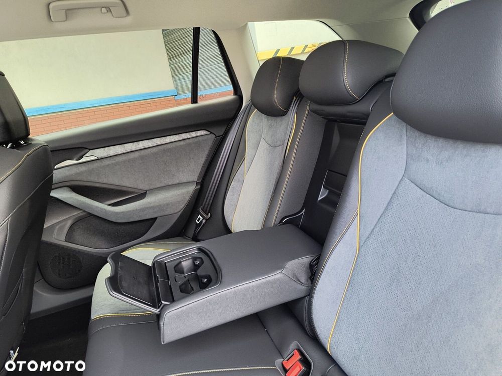 Skoda Superb 2.0 TSI Drive DSG - 17