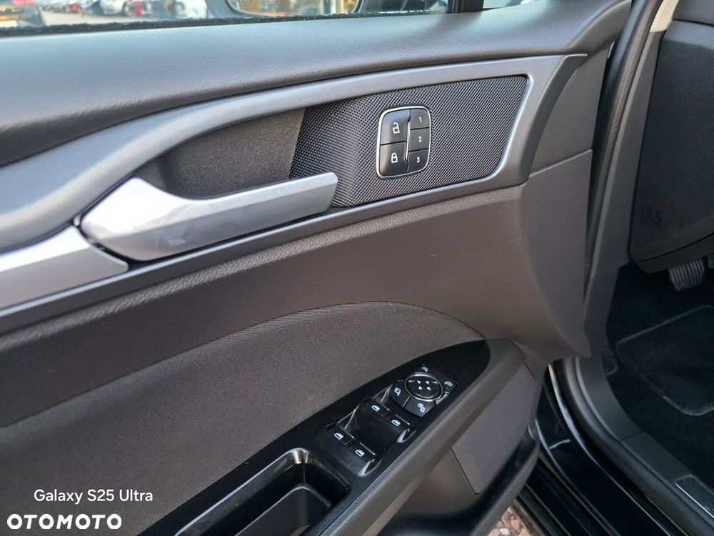 Ford Mondeo - 25