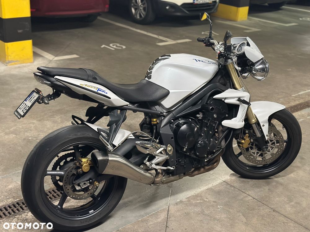 Triumph Street Triple - 3