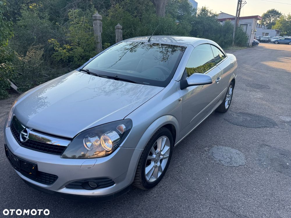 Opel Astra 1.8 Innovation 110 Jahre - 24