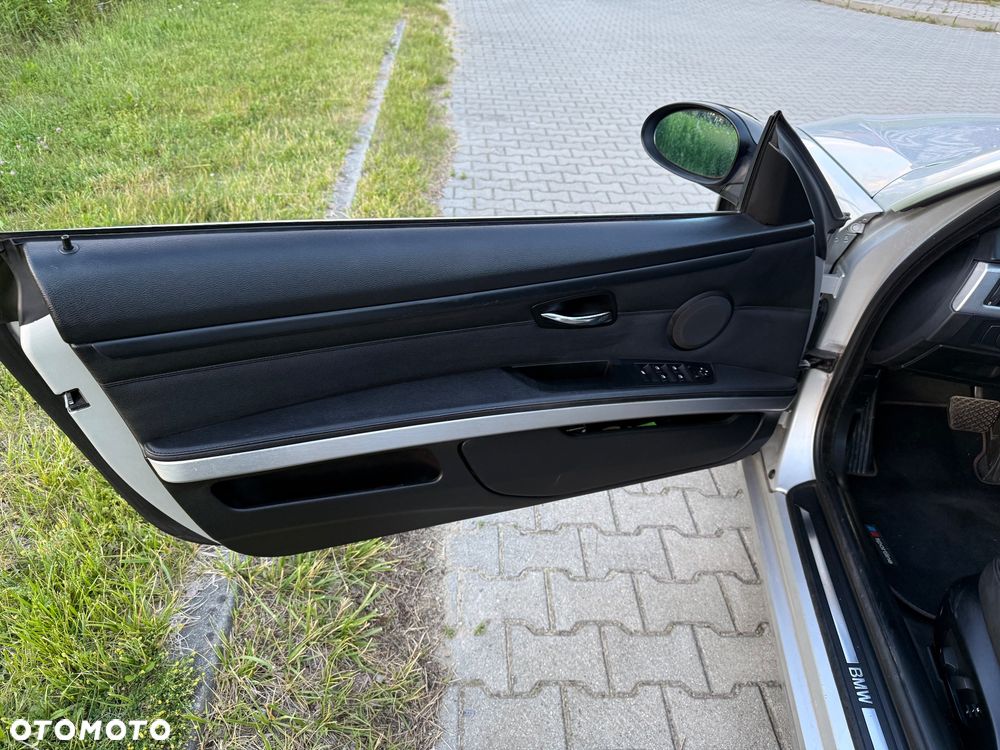 BMW Seria 3 320i Edition Exclusive - 16