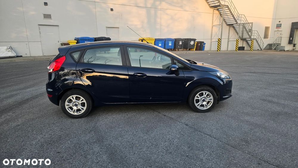 Ford Fiesta - 12