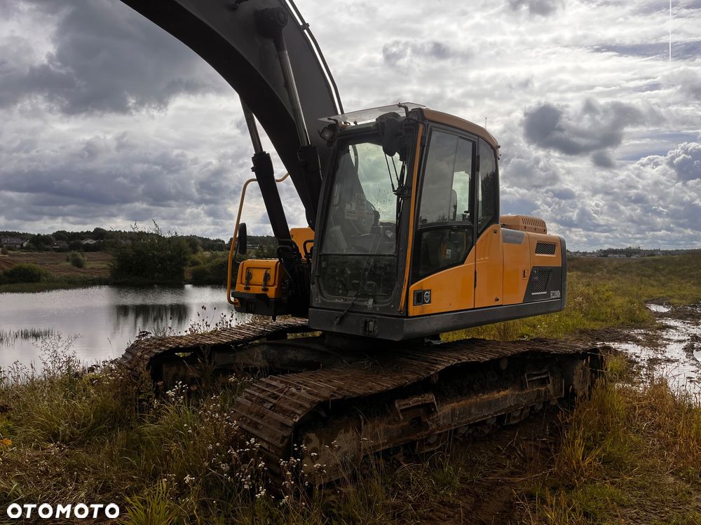 Volvo EC220 DL - 1