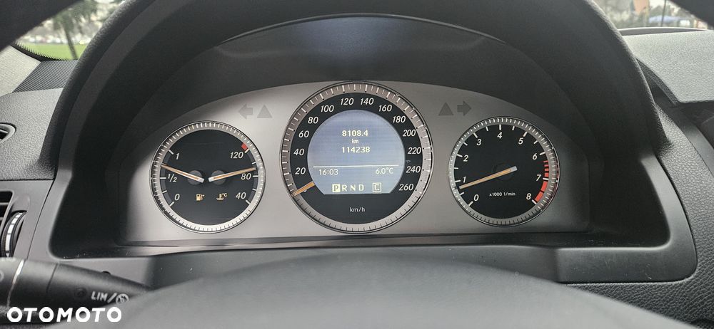 Mercedes-Benz Klasa C - 32