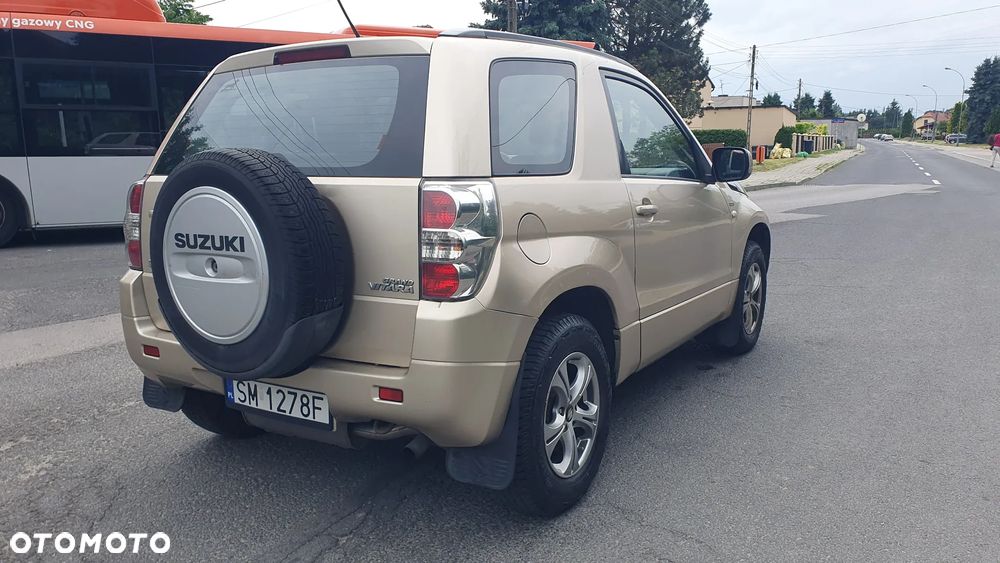 Suzuki Grand Vitara 1.9 DDiS Comfort - 18