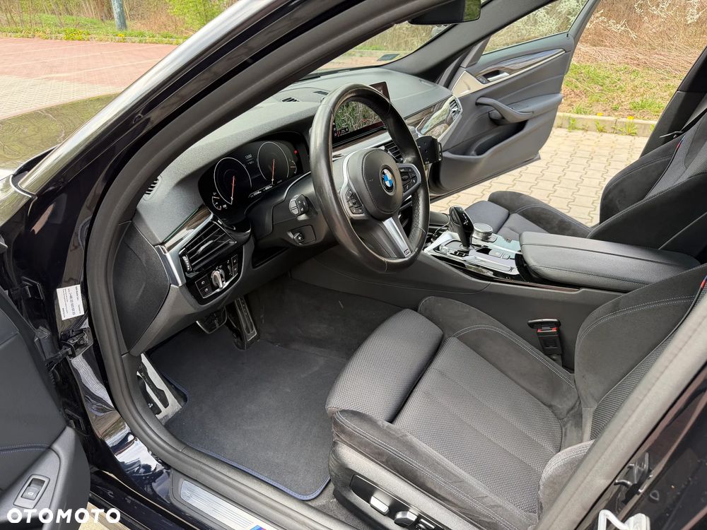 BMW Seria 5 530i xDrive M Sport sport - 11