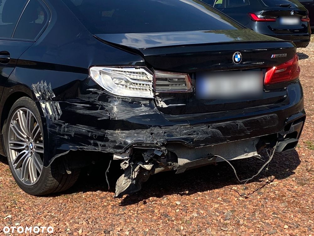 BMW Seria 5 M550i xDrive sport - 7