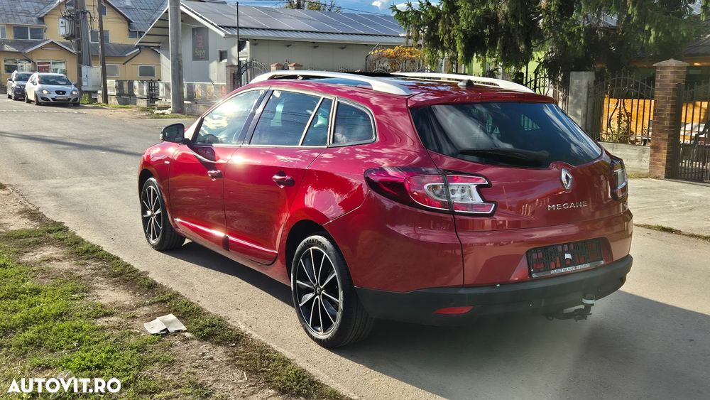 Renault Megane ENERGY dCi 110 Start & Stop Bose Edition - 4