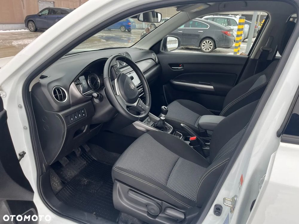 Suzuki Vitara 1.4 Boosterjet SHVS Premium 2WD - 9