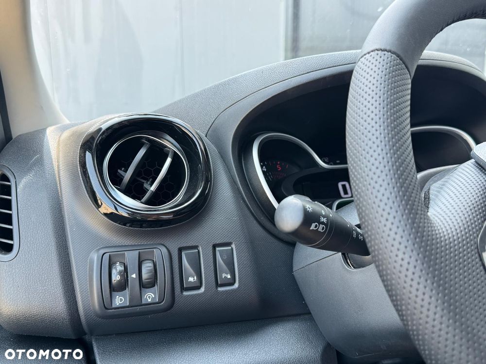 Renault Trafic - 21