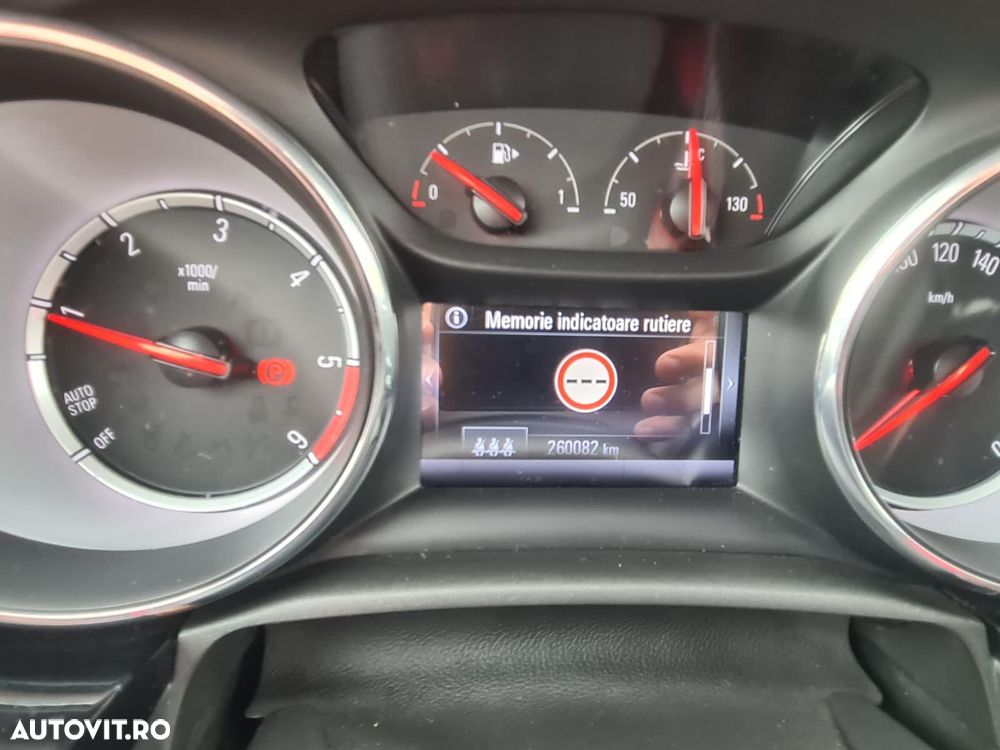 Opel Astra 1.6 CDTI ECOTEC Start/Stop Dynamic - 9