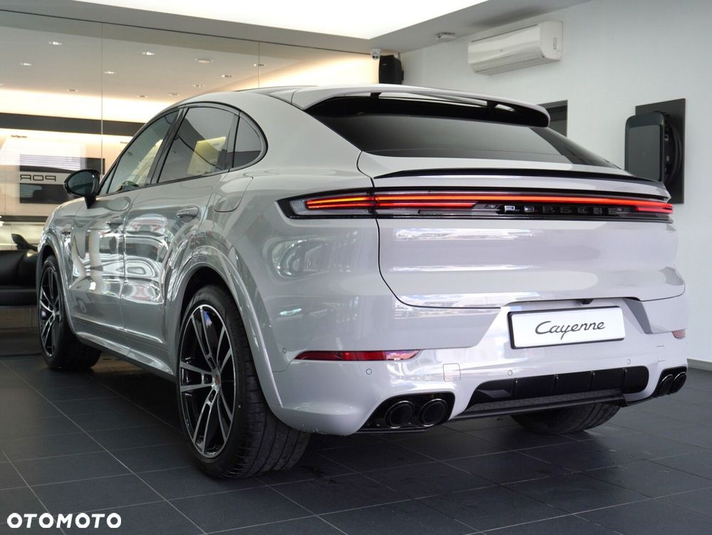 Porsche Cayenne E-Hybrid PHEV Black Edition - 17