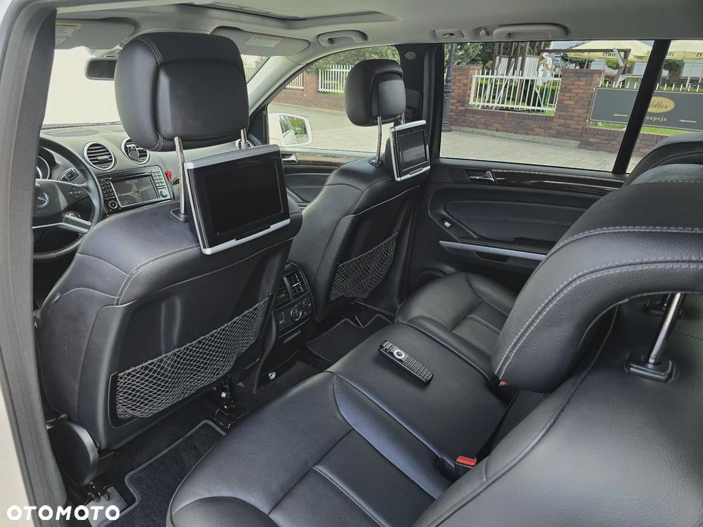 Mercedes-Benz GL 350 BlueTEC 4Matic 7G-TRONIC Grand Edition - 13