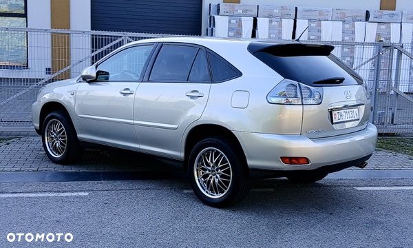Lexus RX - 12