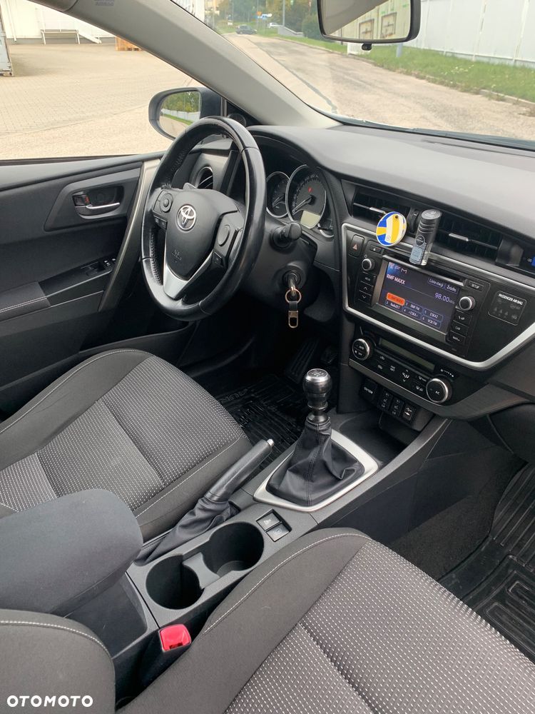 Toyota Auris 2.0 D-4D Edition - 8