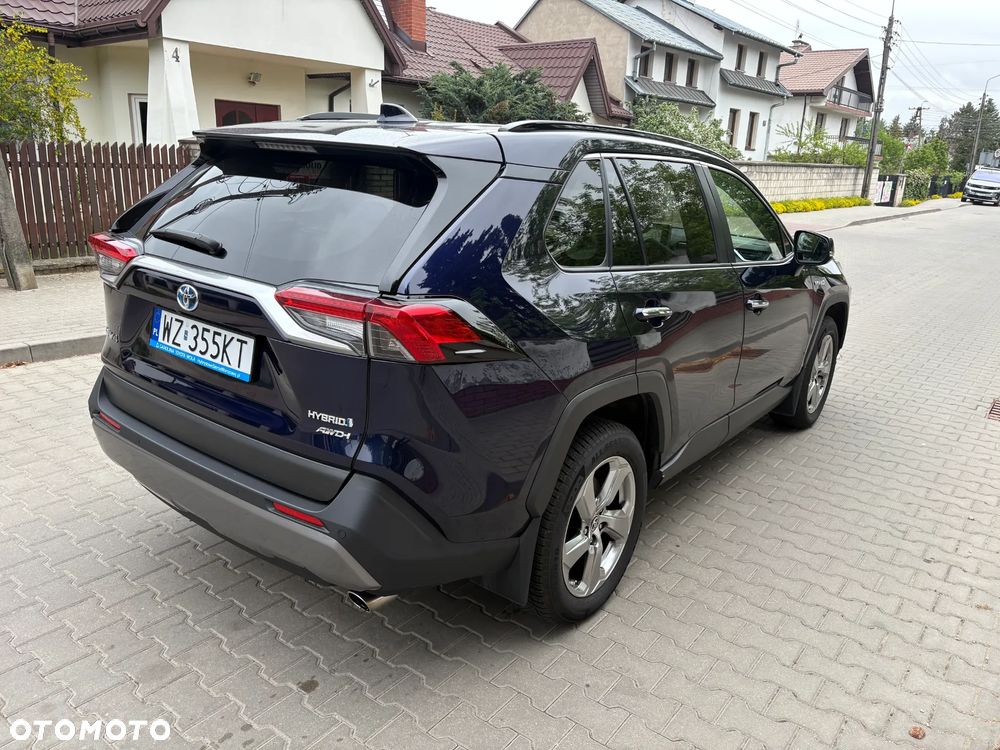 Toyota RAV4 - 6