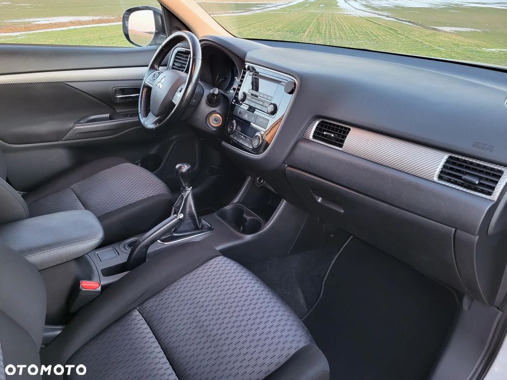 Mitsubishi Outlander 2.0 2WD - 11