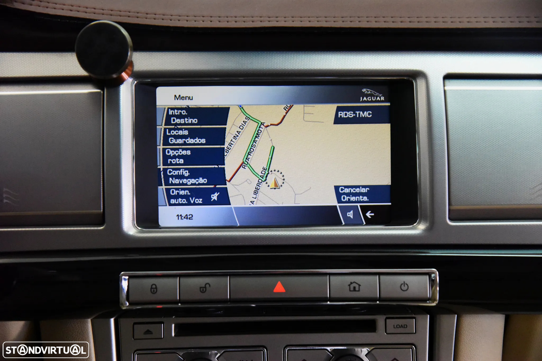 Jaguar XF 3.0 D V6 S Luxury - 24