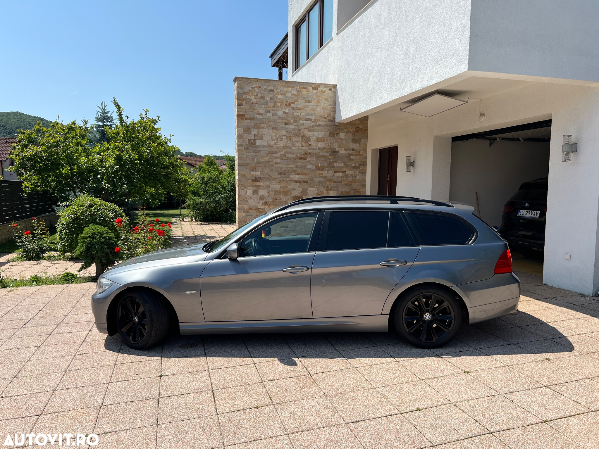 BMW Seria 3 320d DPF Touring - 3
