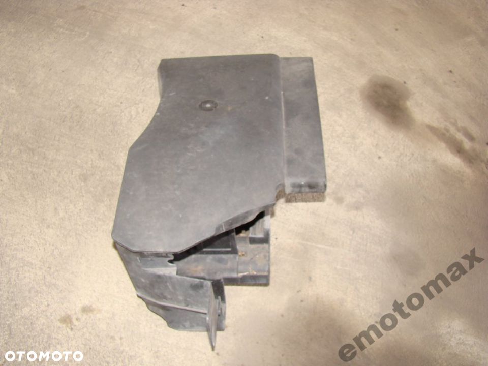 PODSTAWA AKUMULATORA OBUDOWA SKRZYNKA OPEL SIGNUM VECTRA C 1.8 1,9 2,0 2,2 - 2