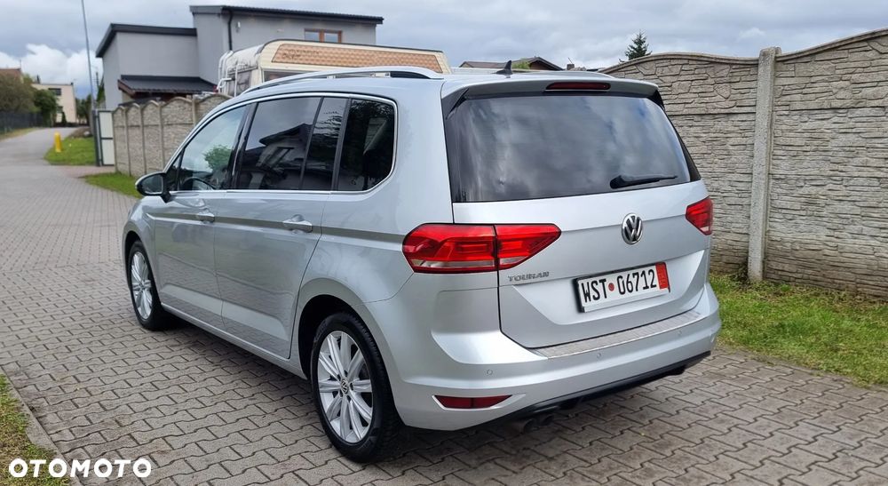 Volkswagen Touran 2.0 TDI SCR DSG Highline - 9