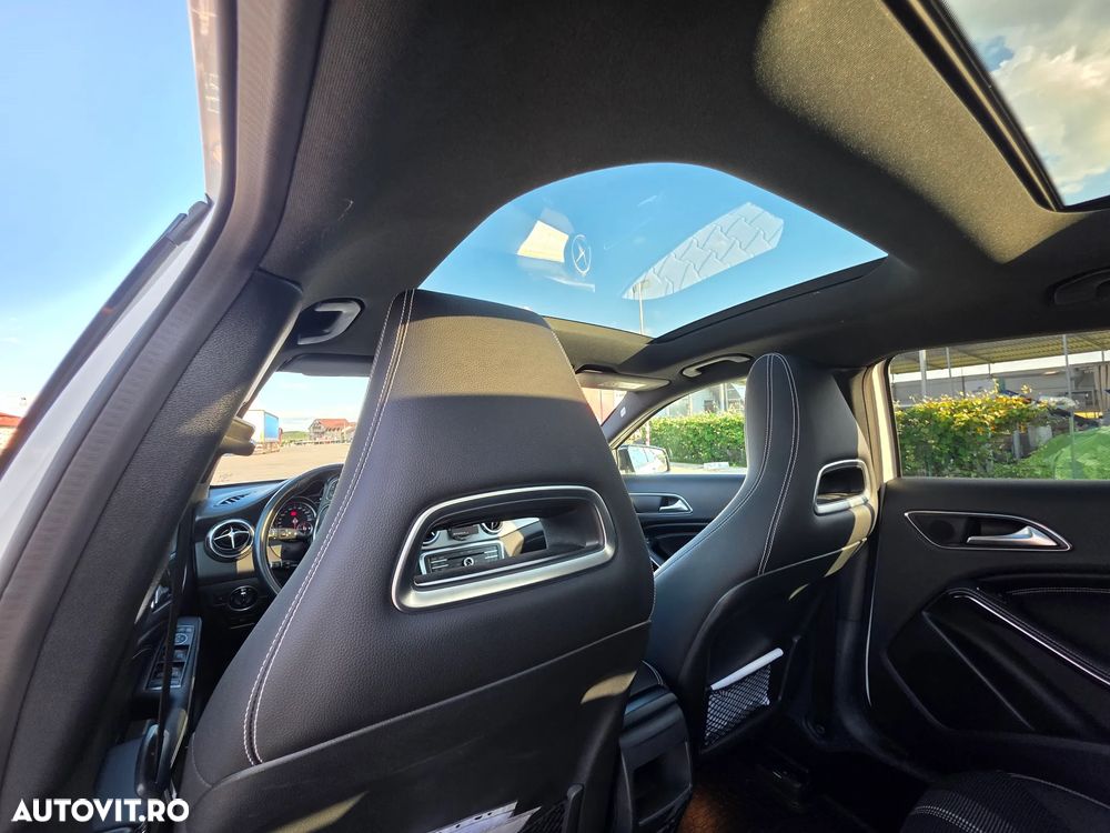 Mercedes-Benz GLA - 12